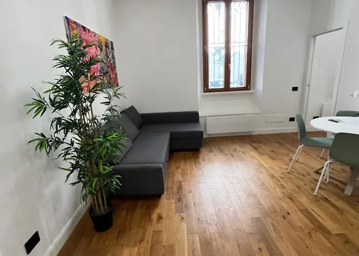 Modern Flat In Isola * 米兰