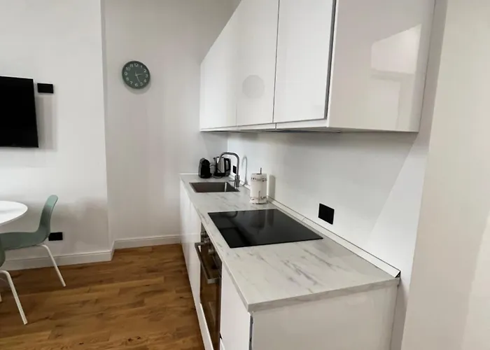 Modern Flat In Isola 米兰